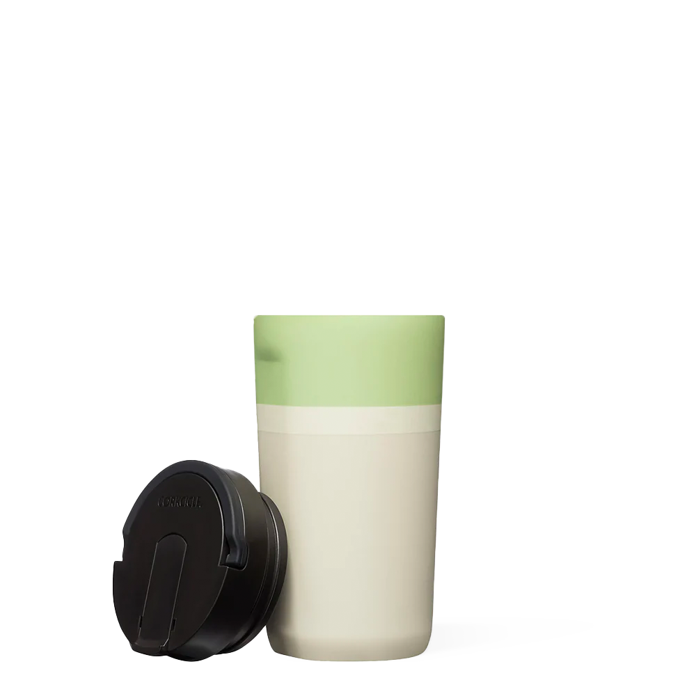 star-warstm-kids-cup-s4 0b29a0bde323--grogu-kids-cup-product-lid-off.png