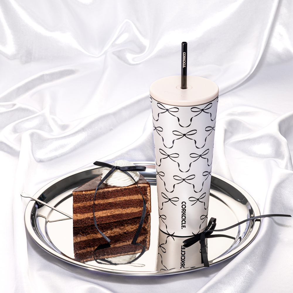 cold-cup-y4 2a98a7269432--2224PBBC-lifestyle.png