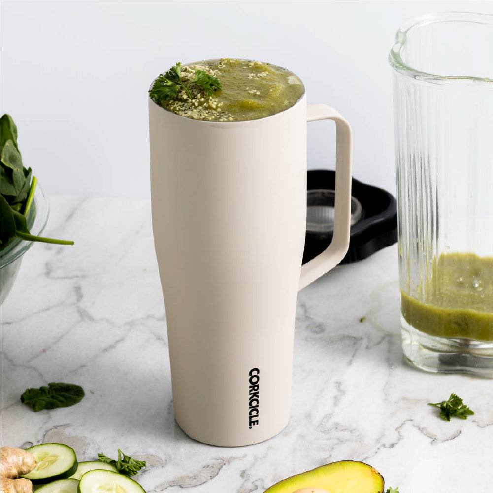 cold-cup-xl-q5 588f4a27c4cf--2230CLT-lifestyle.jpg