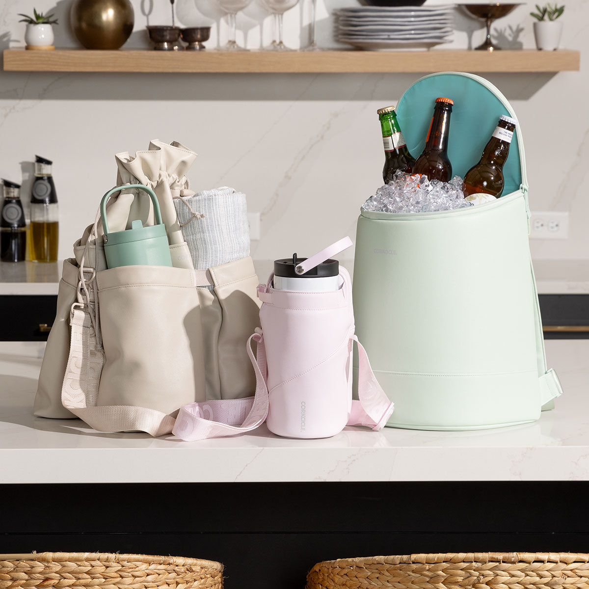 beverage-bucket-bag-k7 6c4793ad3b8e--group-lifestyle1.jpg